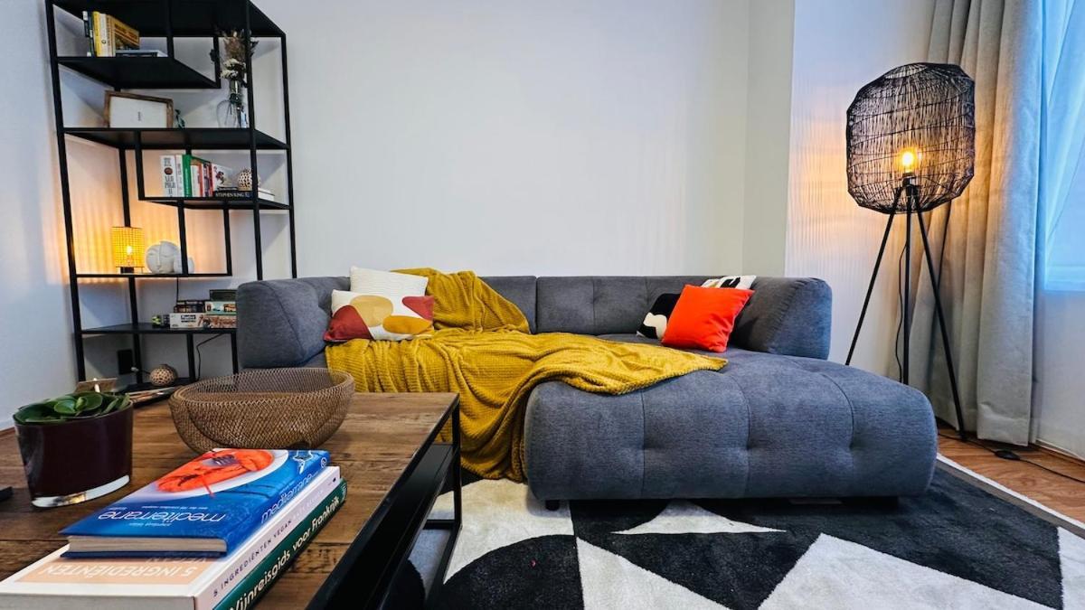 Cozy In *